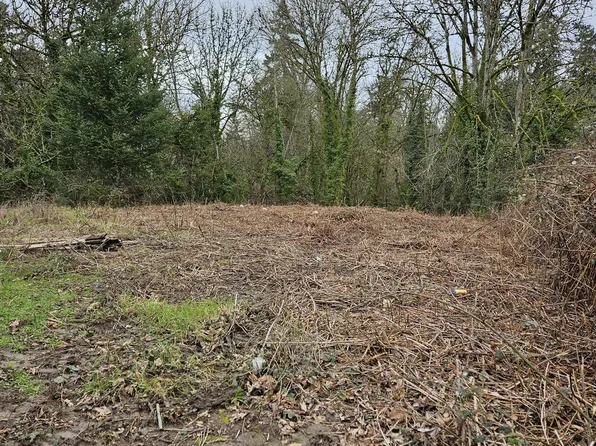 E 3rd St #2, Newberg, OR 97132