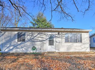 78 Oriole Dr, Decatur, IL 62526