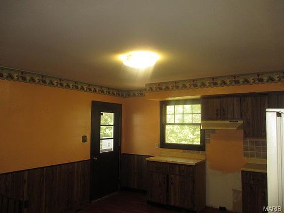 4th image of 8938 Tyrey Dr