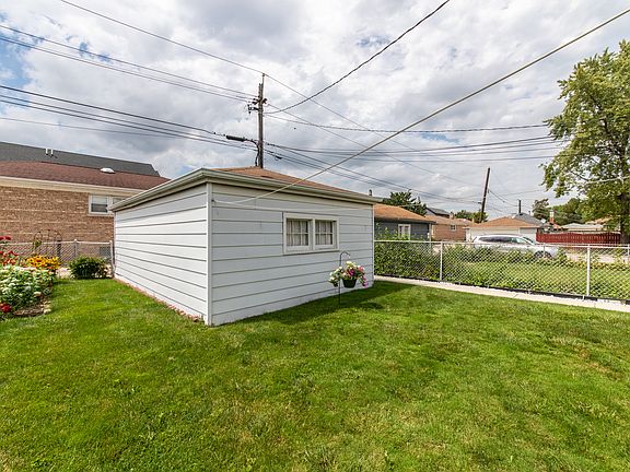 5th image of 5454 N Melvina Ave