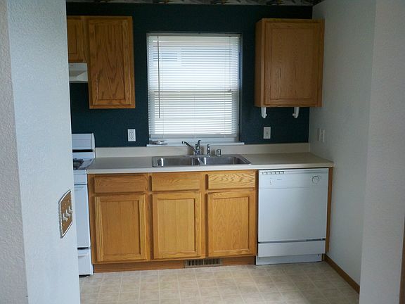 4th image of 4700 Canyon Creek Blvd