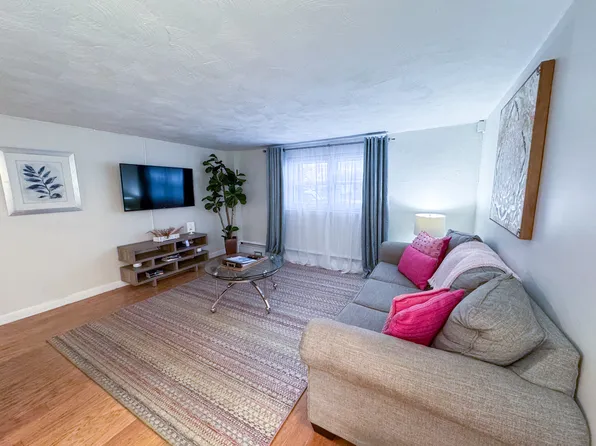 (undisclosed Address), Brookline, MA 02445