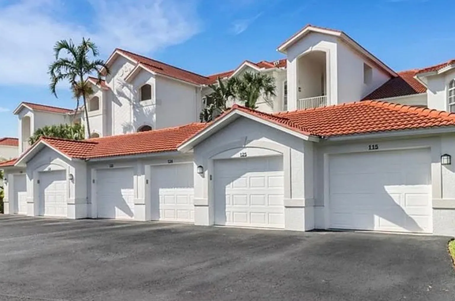 Fully Furnished Seasonal 3-Bed Condo Rental in Windstar — Photo 2
