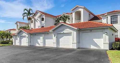 4650 Yacht Harbor Dr #125 Photo 1