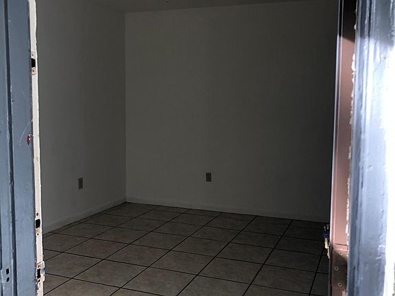 4th image of 7725 Byron Ave APT 5