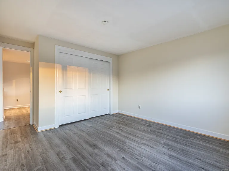 980 Lindley St #304F — Photo 15