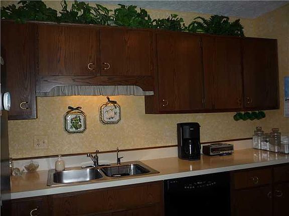 4th image of 5956 E Highgate Cir
