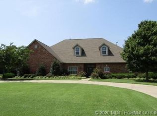 1711 Crestview Ave, Muskogee, OK 74401