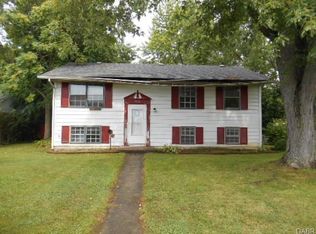 4561 Green Meadows Dr, Enon, OH 45323