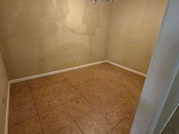 2nd image of 5120 Forsythe St