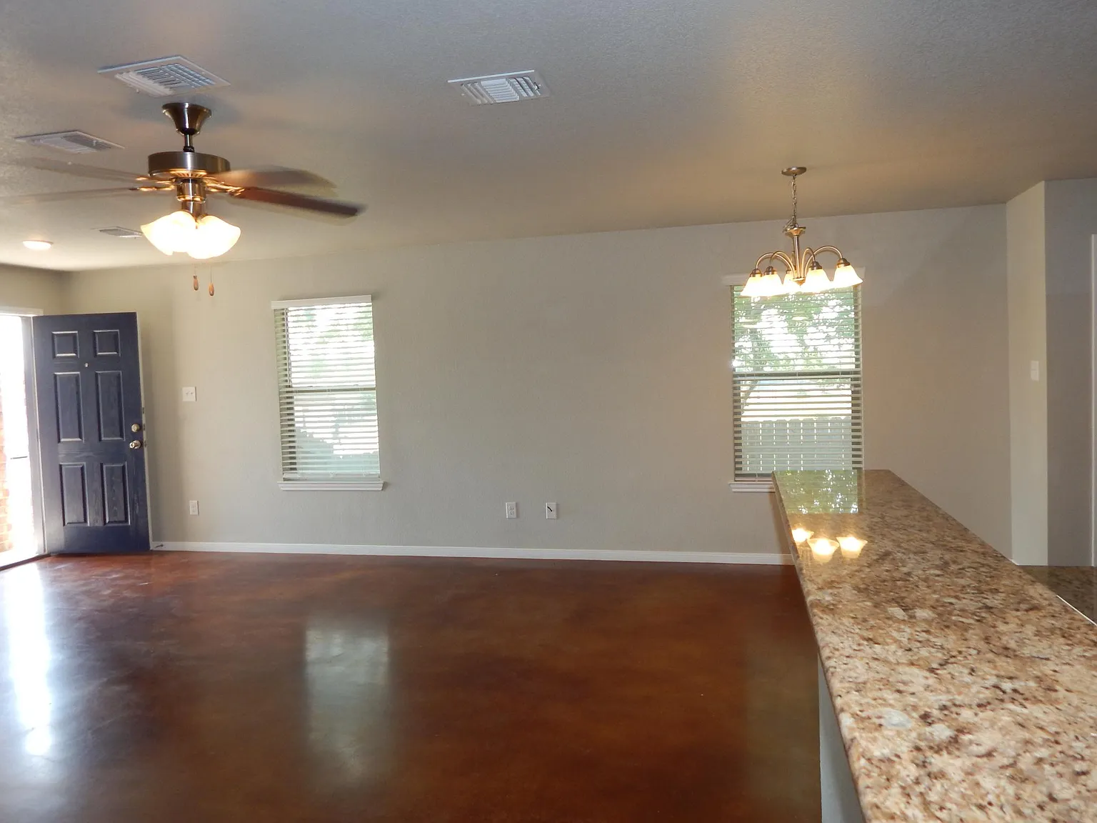 2 bed, 1150 sqft, $1,295 — Photo 4