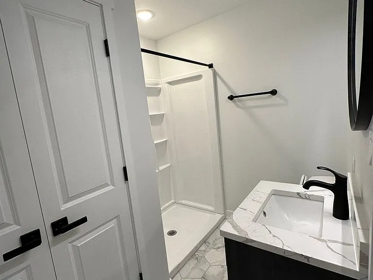 Rosewood Commons — Photo 22
