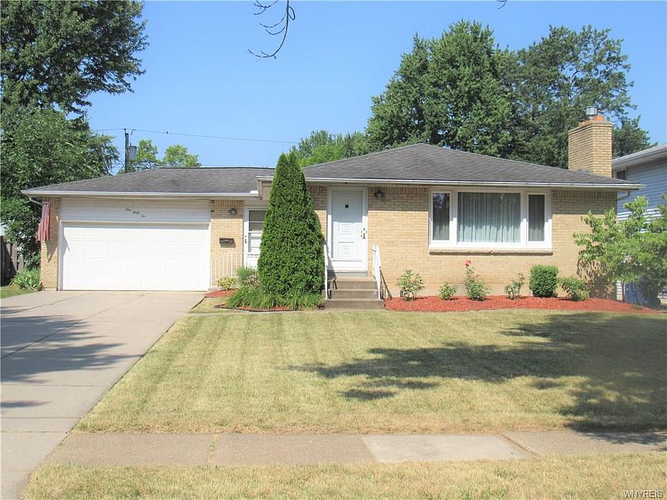 1st image of 142 Clearfield Dr