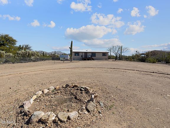 4th image of 1650 N Camino Altar