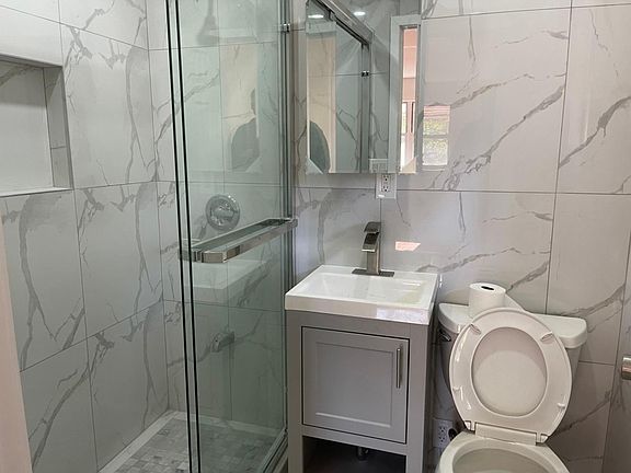 4th image of 143-58 Sanford Ave Floor 3