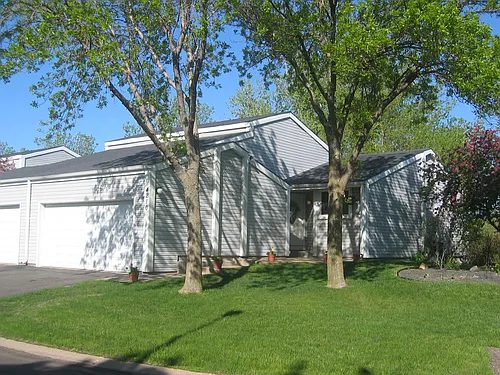 4210 Sylvia Ln S Photo 1