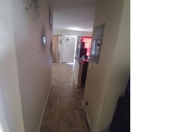 5th image of 10227 N 29th St