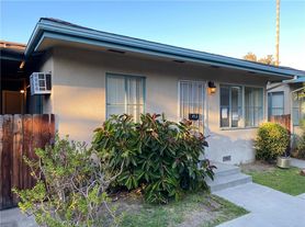49 N Craig Ave, Pasadena, CA