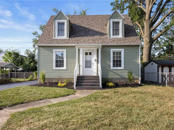 908 Clark St, Elyria, OH 44035