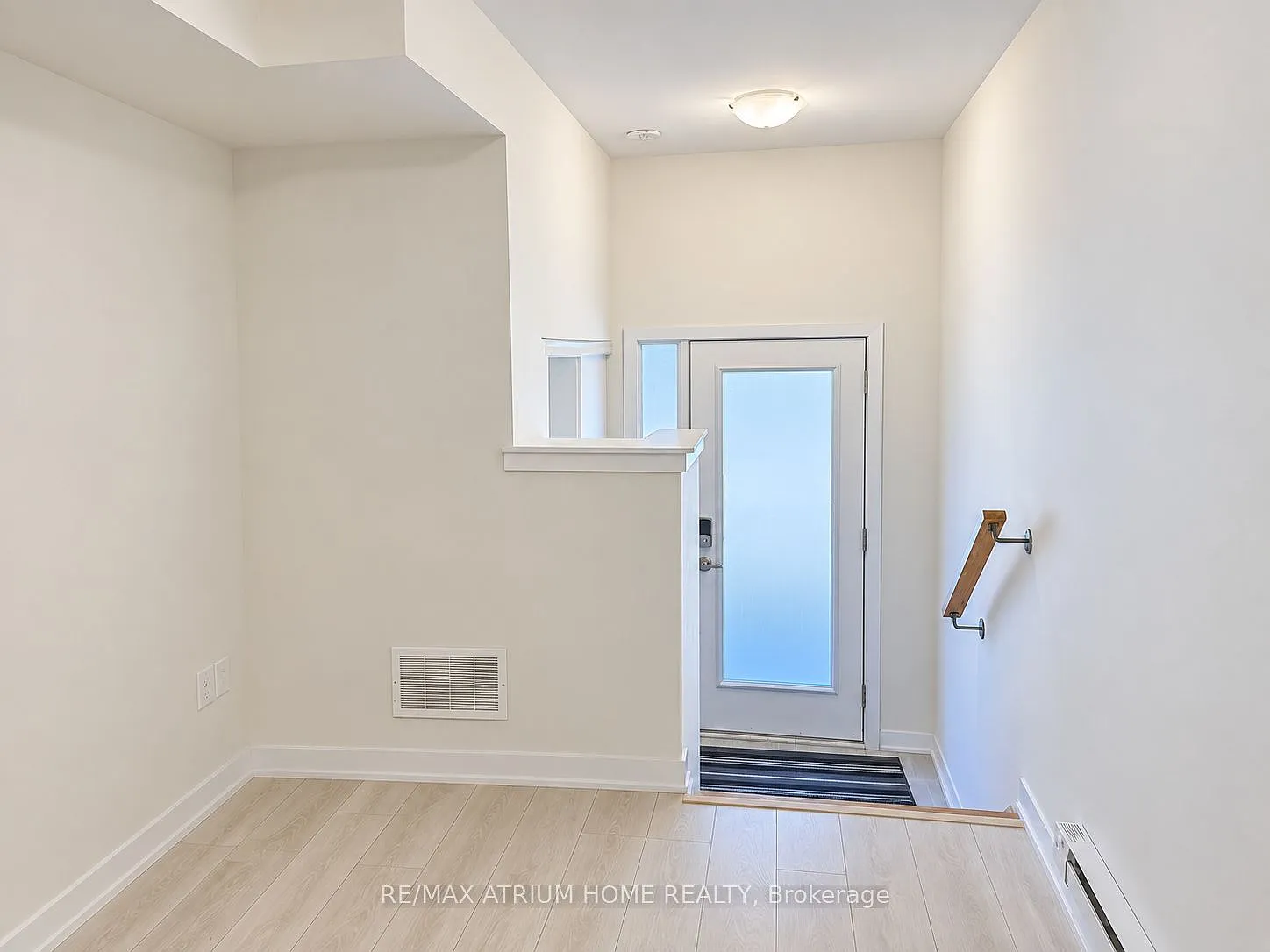 3 bed, $2,950 — Photo 3