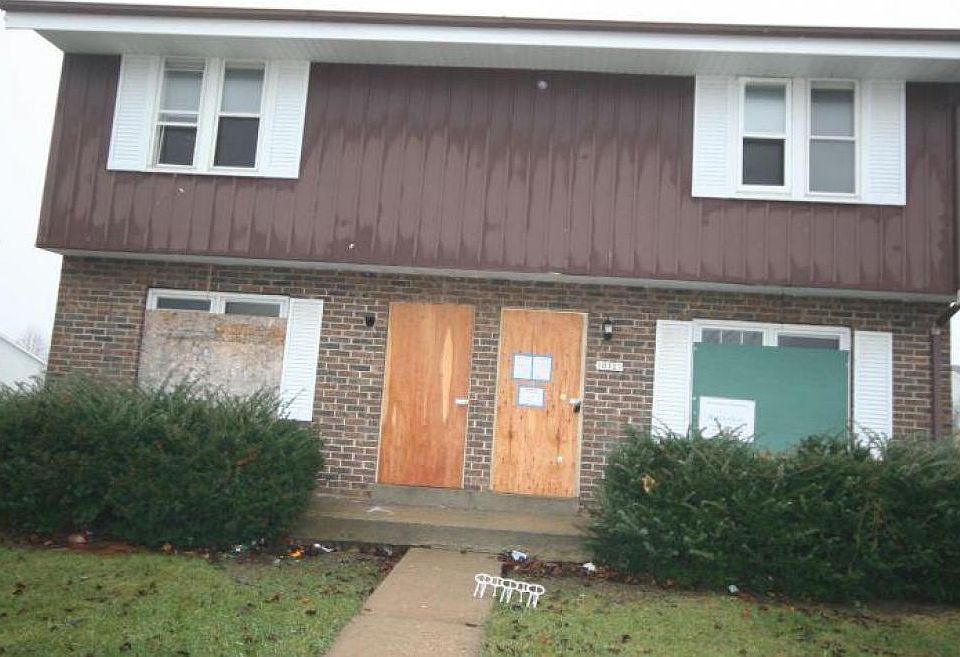 1st image of 10327 W Kiehnau Ave #10329