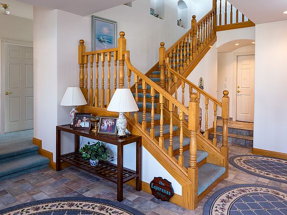 4th image of 601 Ironwood Ct