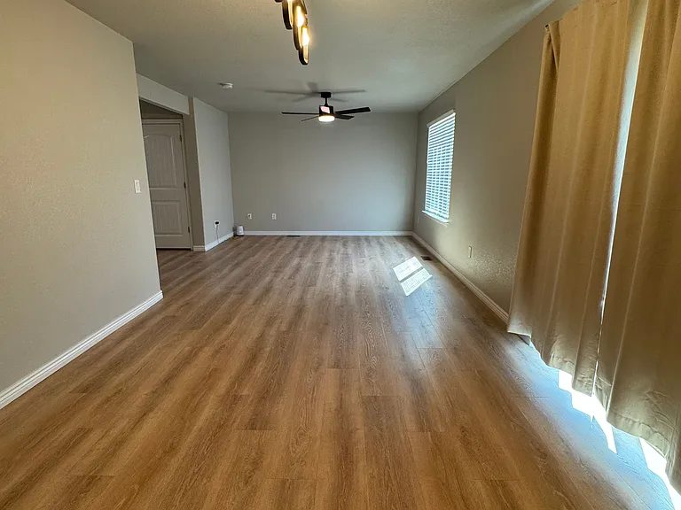 6802 Galpin Dr — Photo 7