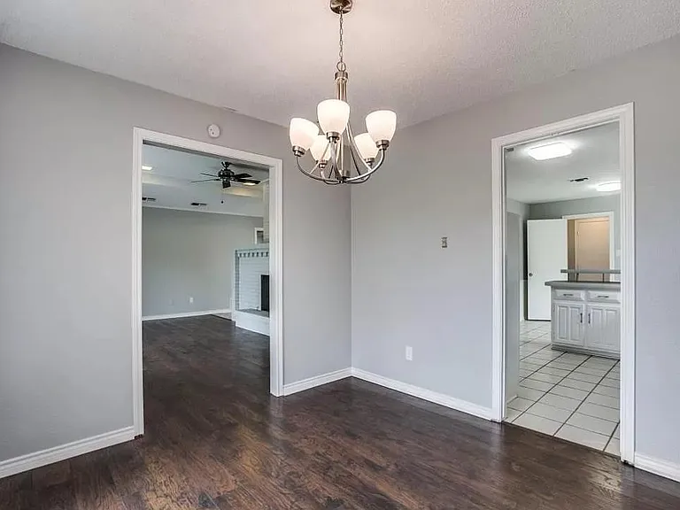 726 Cottonwood Cir — Photo 12