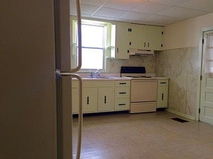 2nd image of 621 Pleasant St