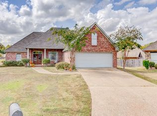 110 Apache Ct, Clinton, MS 39056