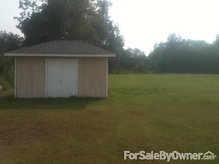 2nd image of 541 Maringouin Rd E