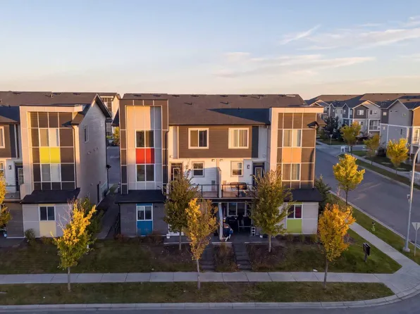 315 Redstone Blvd NE #203, Calgary, AB T3N 1V6