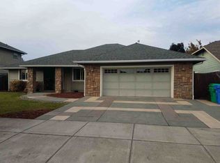 2610 Esther Ln, Grants Pass, OR