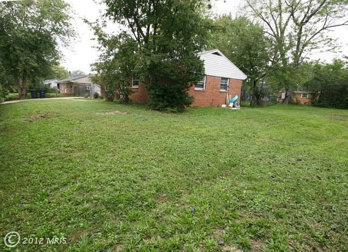 2nd image of 2908 Hempstead Dr