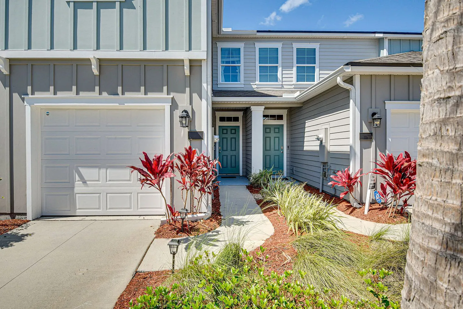 3 bed, 2.0 bath, 1797 sqft, $3,612 — Photo 4