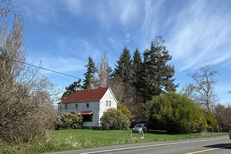 1st image of 34513 Highway 105