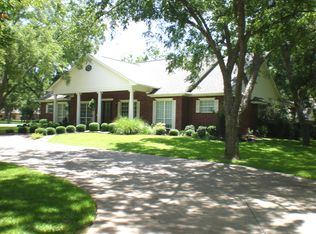 7409 Hampton Dr, Granbury, TX 76049
