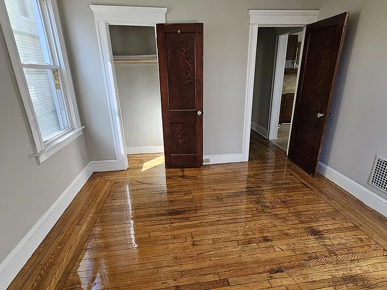 49 Maltby St #1B — Photo 6