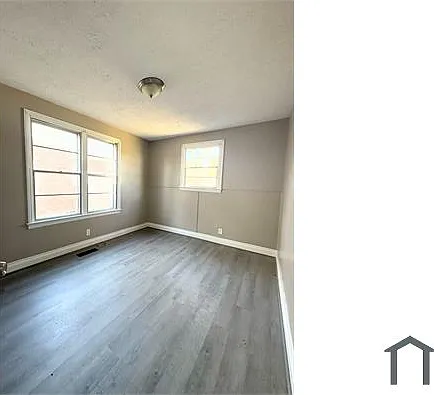 3212 Avenue G — Photo 6