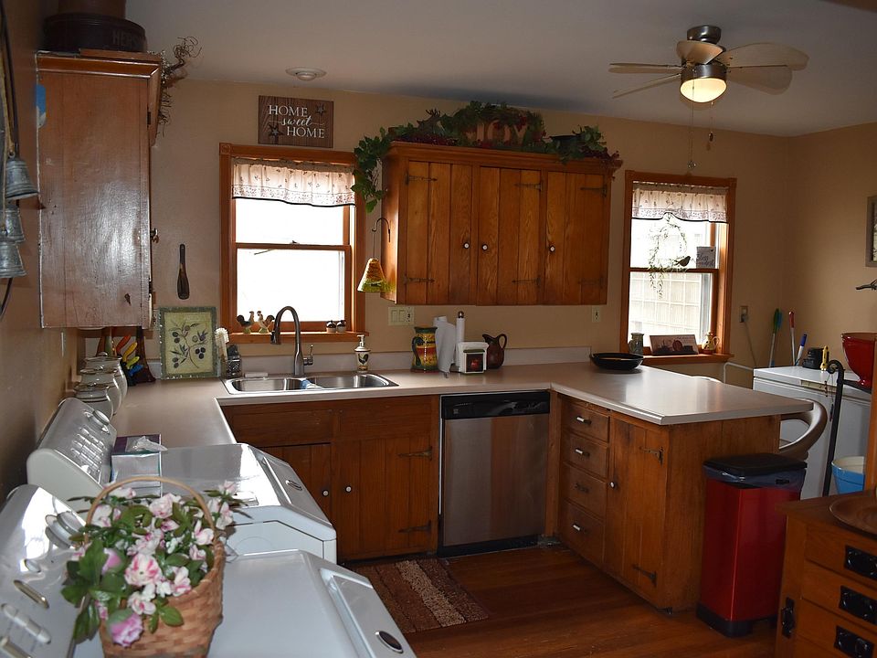 3989 State Highway 9, Riceville, IA 50466 Zillow