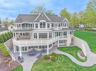 621 Maple St, Colon, MI 49040