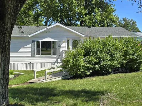 1920 W Main St, Washington, IA 52353
