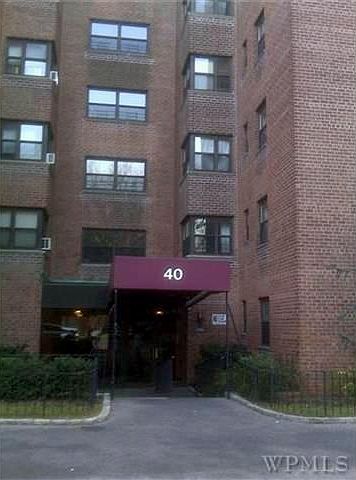 2nd image of 40 Fleetwood Ave APT 4H