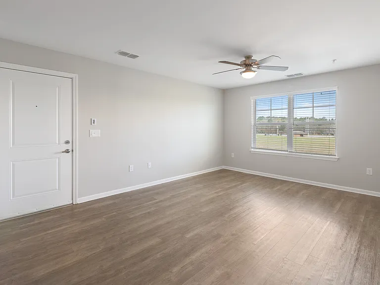 Gateway Pointe — Photo 17
