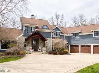 8000 Walsh Rd, Dexter, MI 48130