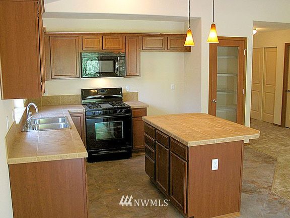 4th image of 8251 86th Avenue NE #Lt 34