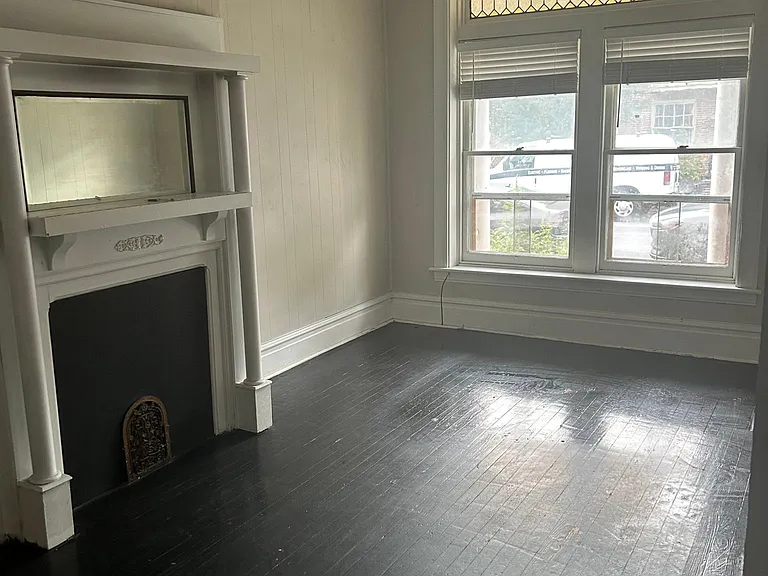111 Boas St #1 — Photo 8