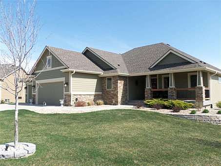 1st image of 829 Laussac Dr