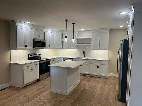 Kitchen 18’x15’