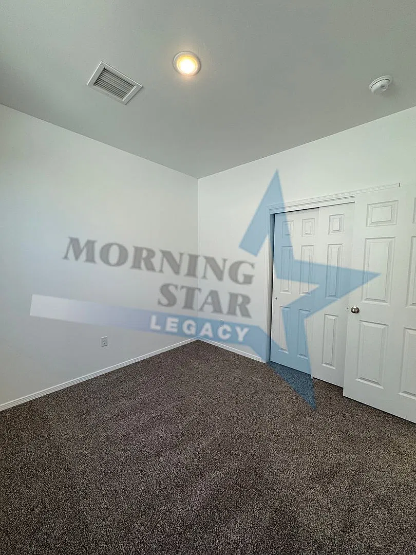 Newer Build 3 Bedroom Home in Rincon Hills! — Photo 4
